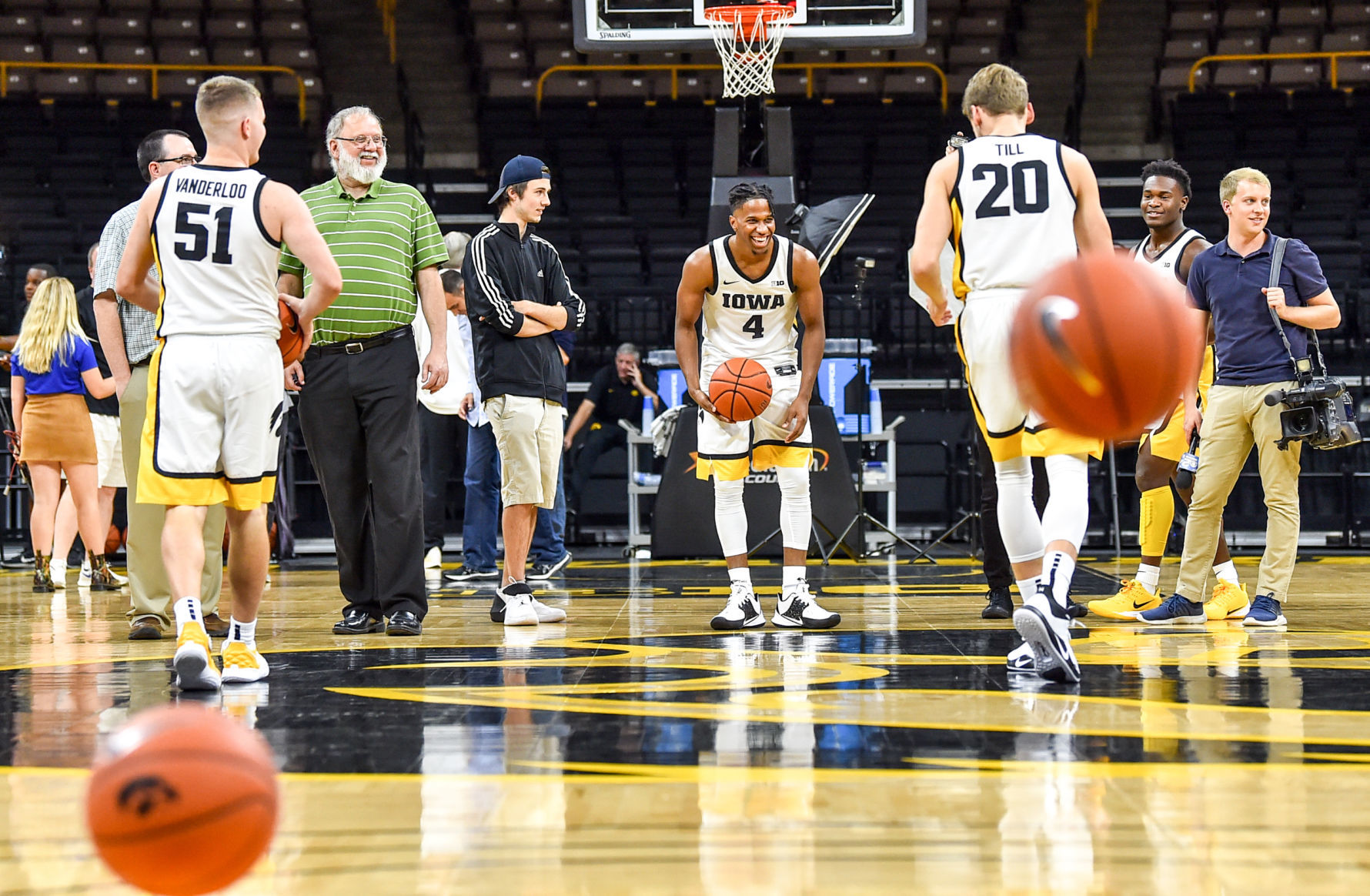 100919-qct-spt-iowa-hoops-media-057a.JPG